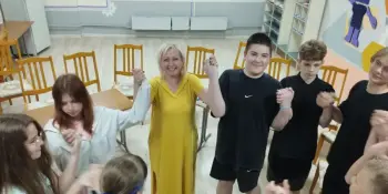 "Малая академия наук"- Что мне снег, что мне зной, Что мне дождик проливной, Когда мои друзья со мной...!