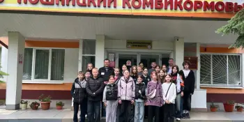 Устремленные в будущее: в рамках трудовой практики гимназисты 7-8 классов посетили ОАО "Лошницкий комбикормовый завод"