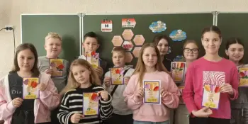 ФОТОФАКТ | Творческая мастерская "Цветы для мамы" для учащихся 6 "Б" класса