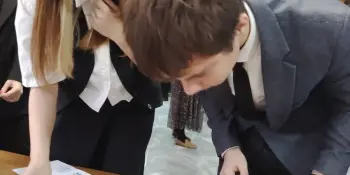 "Ярмарка молодёжных инициатив": где рождаются герои добра