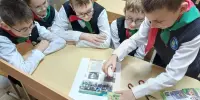 В ФОТООБЪЕКТИВЕ тематическое занятие по программе "Я. Моя семья. Моя Родина" в 7 "А" класс по теме "Как стать лидером?"