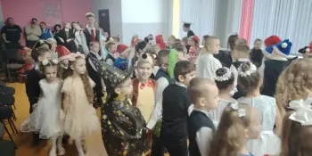 ФОТОФАКТ: Формула Нового года учащихся 1-2 классов