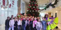 Новогоднее представление "Сказка о волшебных часах": удивительное путешествие вместе с третьеклассниками