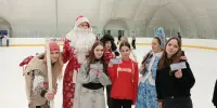 Каток, зима и улыбки - так проводят зимние каникулы гимназисты 8 классов.